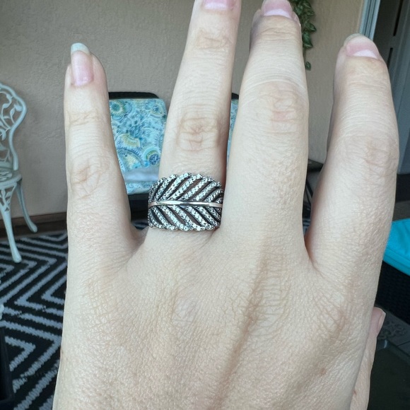 Light as a Feather Clear CZ Ring - Size 8 - Picture 3 of 14